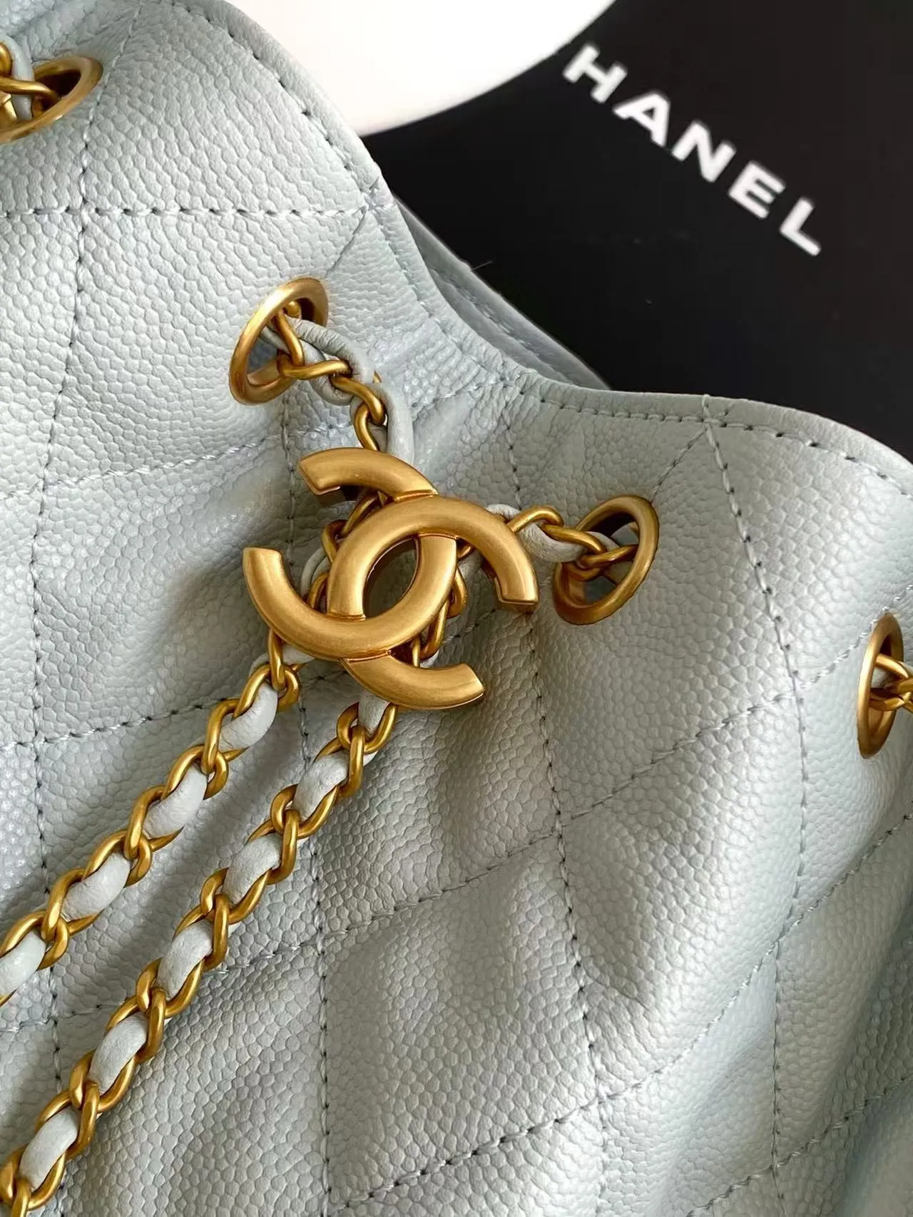 30cm Bag Grained Calfskin Hobo Outstanding Plug-in Light CHANEL Blue 25C