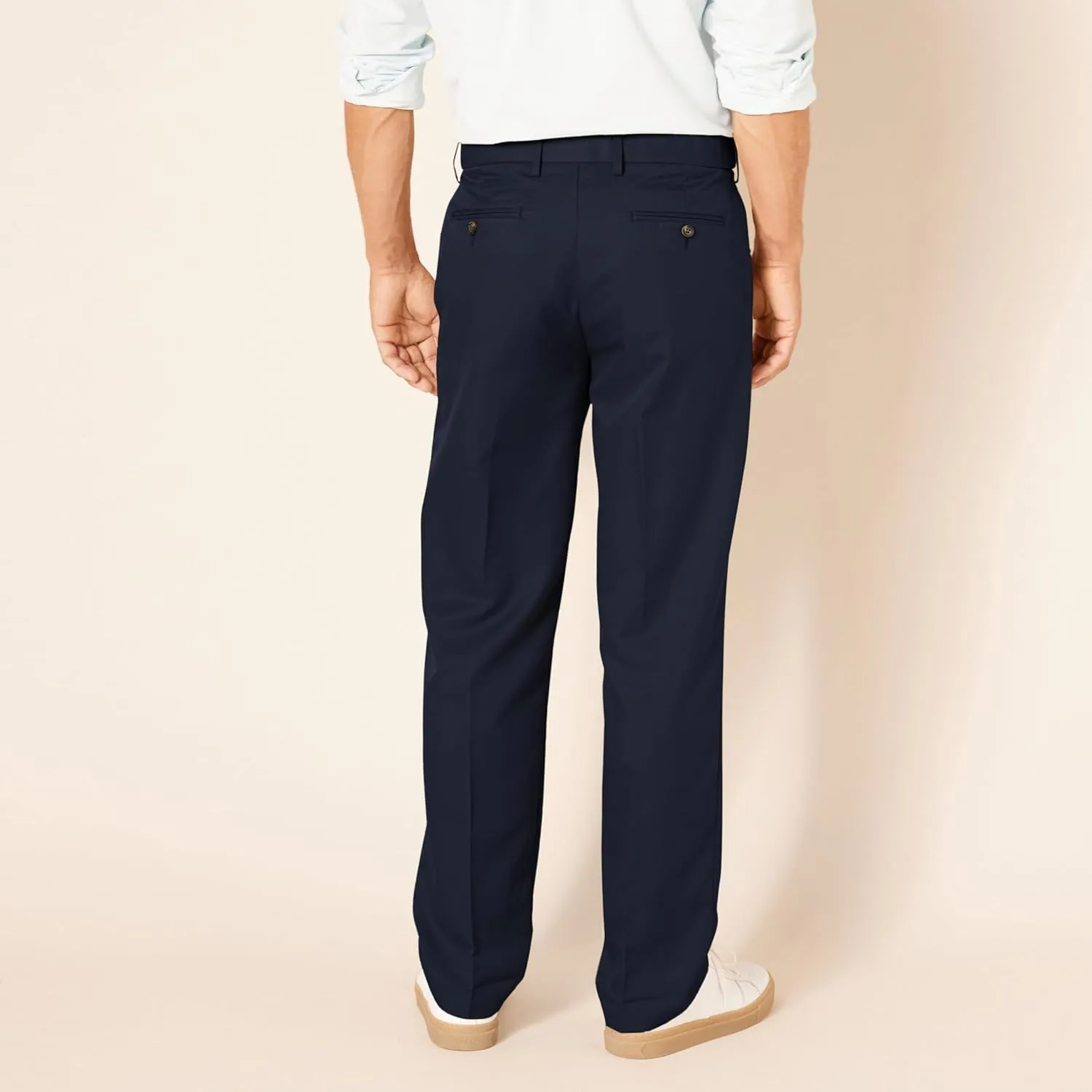 Amazon Essentials Men's Classic-Fit Expandable-Waist Flat-Front Dress Pant