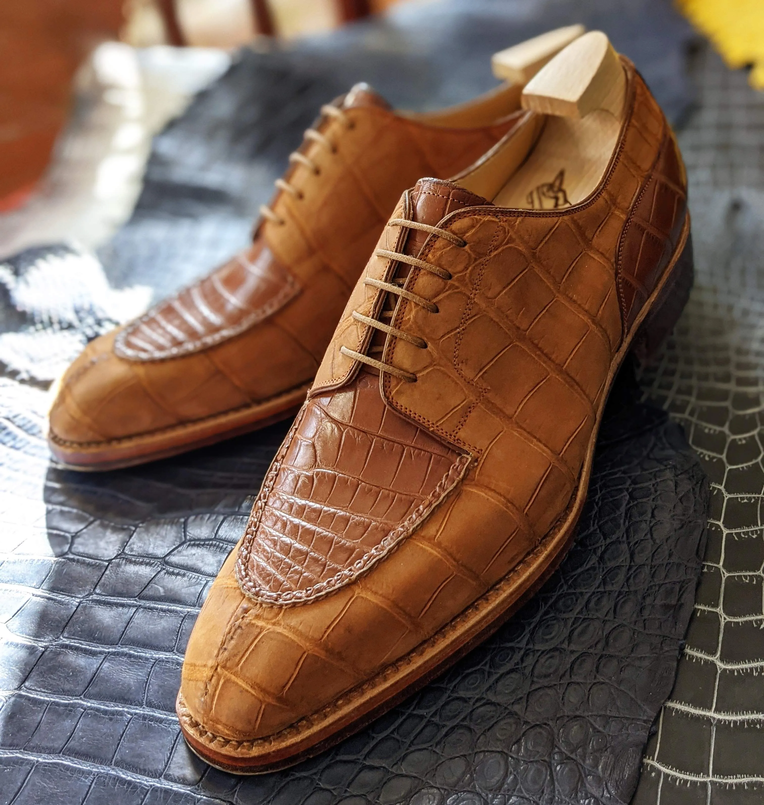 Ascot Kaan - Tan Nubuck Alligator & Cognac Crocodile