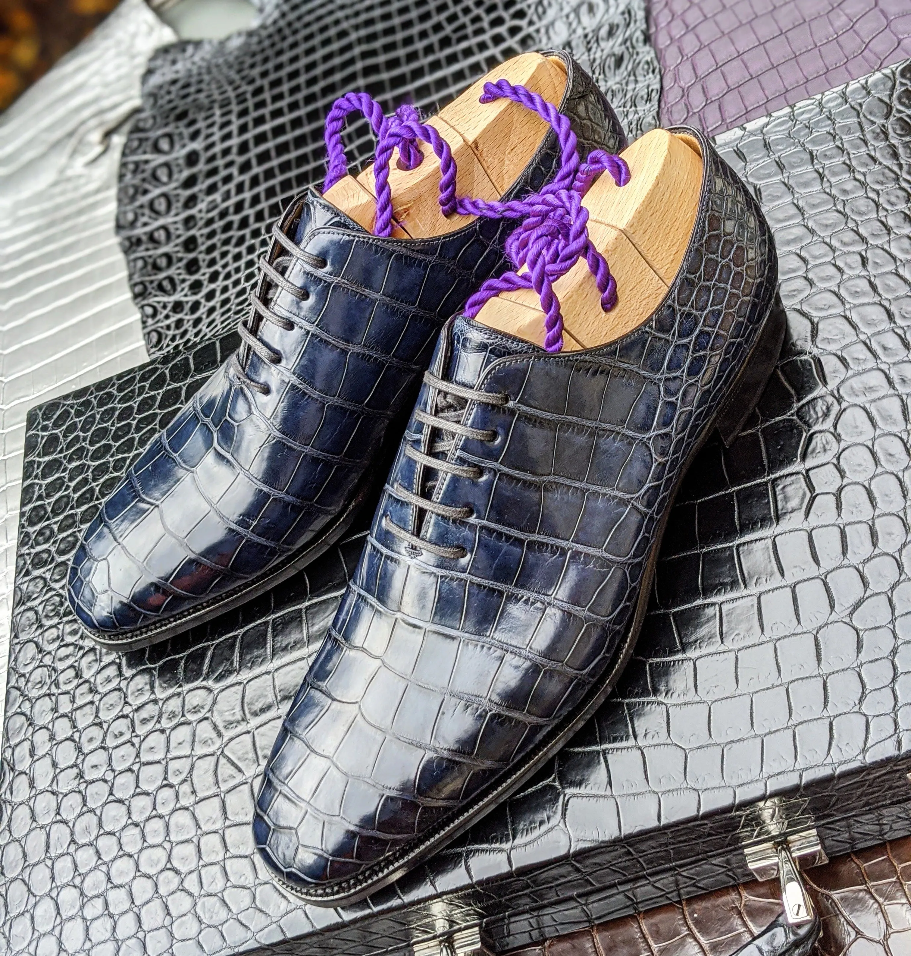 Ascot Wholecut - Blue Crocodile