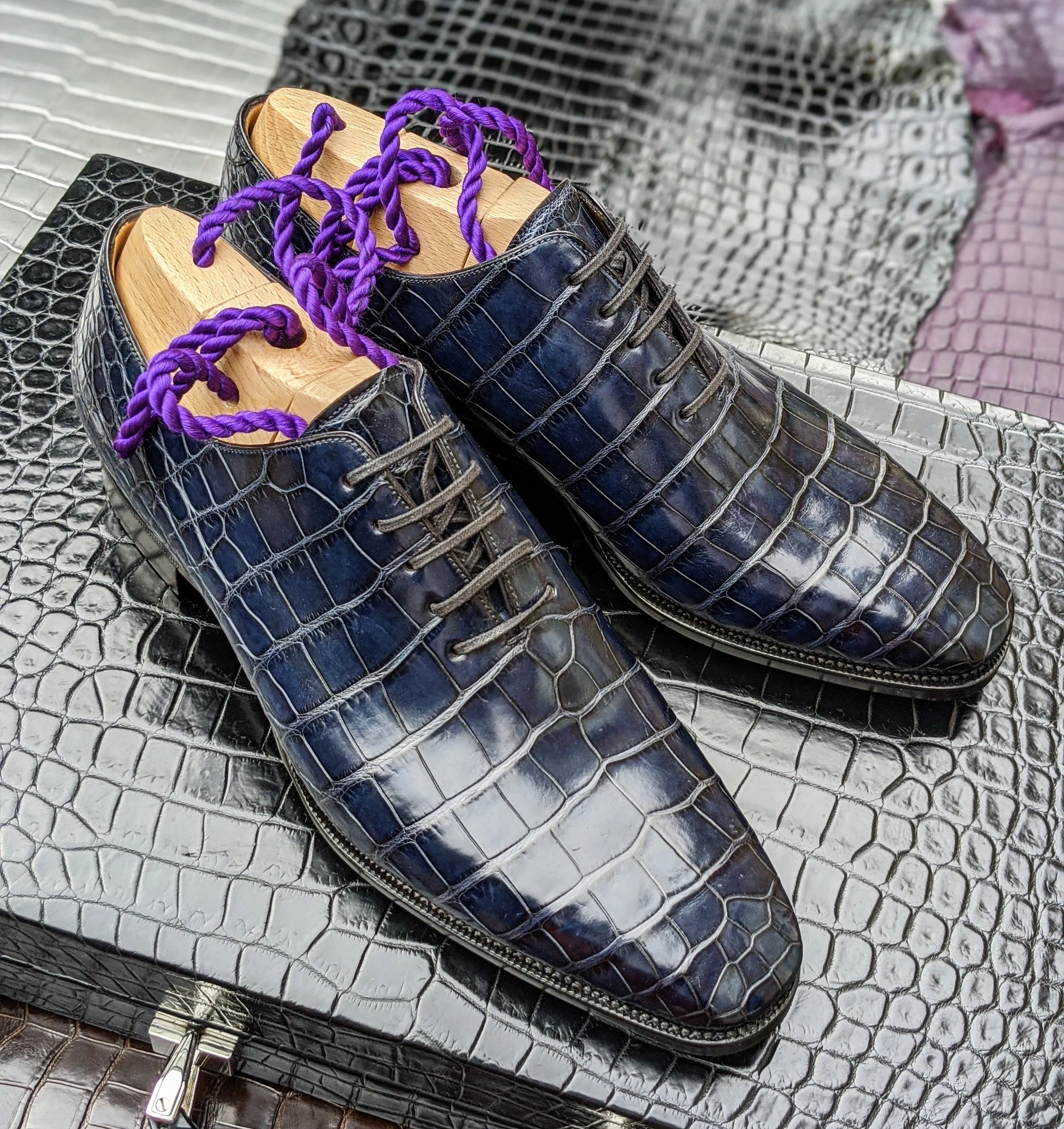 Ascot Wholecut - Blue Crocodile