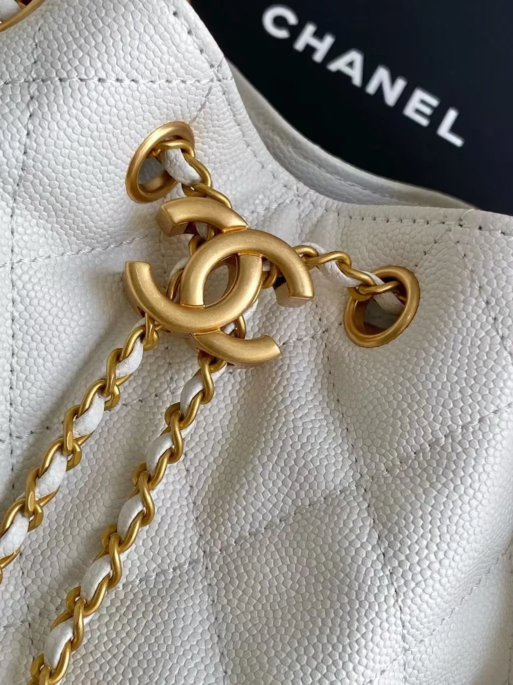 Bag Customized options Hobo CHANEL White Surprise sale 30cm Grained 25C Calfskin
