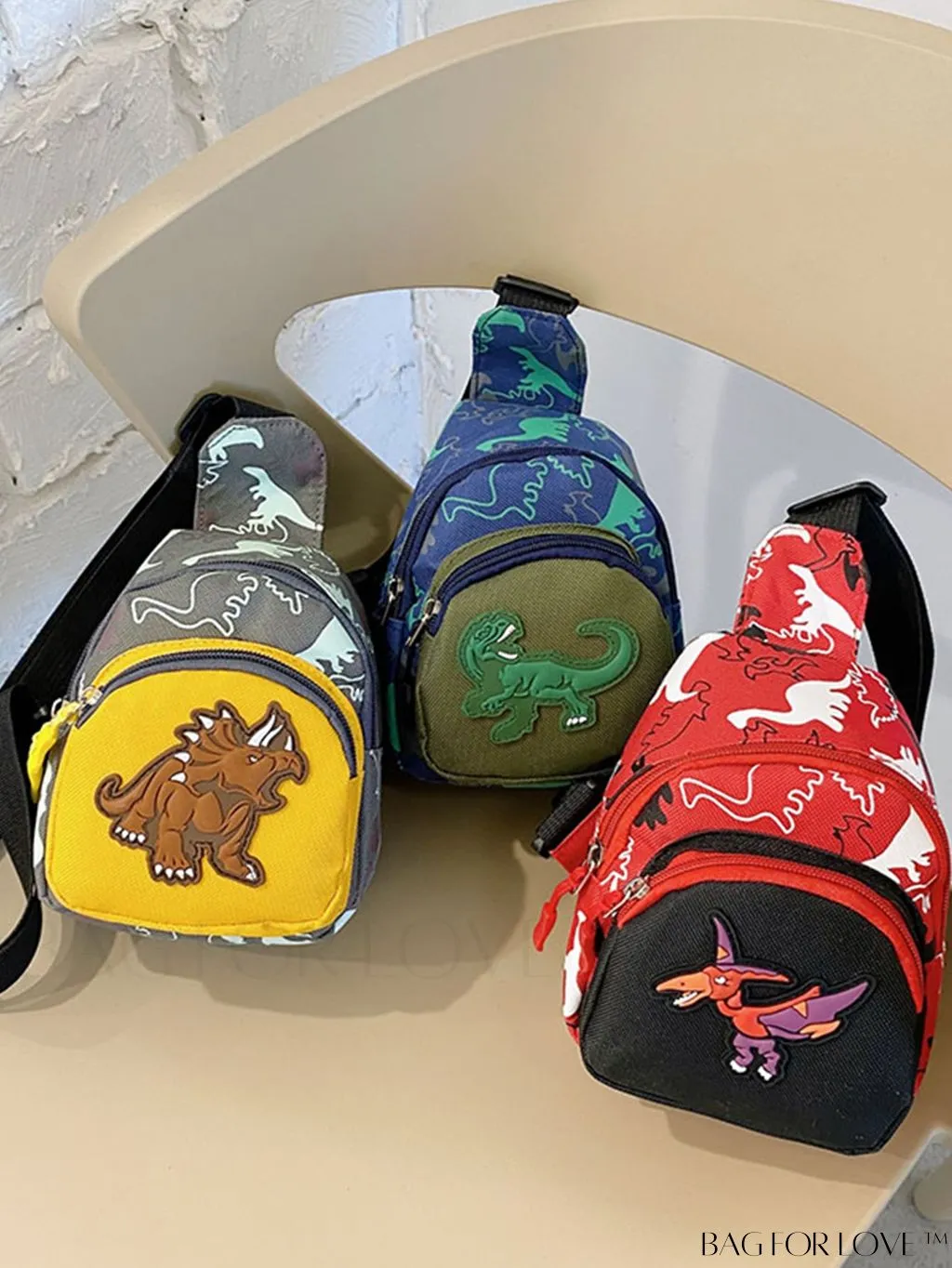 BagForLove - Chic Dinosaur Sling Bag: Ideal for School and Commuting