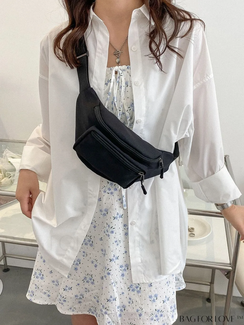 BagForLove - Premium Zippered Waist Bag: Modern and Sleek Design