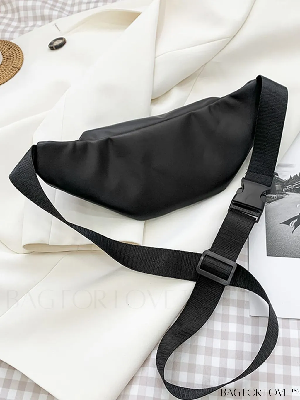BagForLove - Sleek Zippered Waist Bag