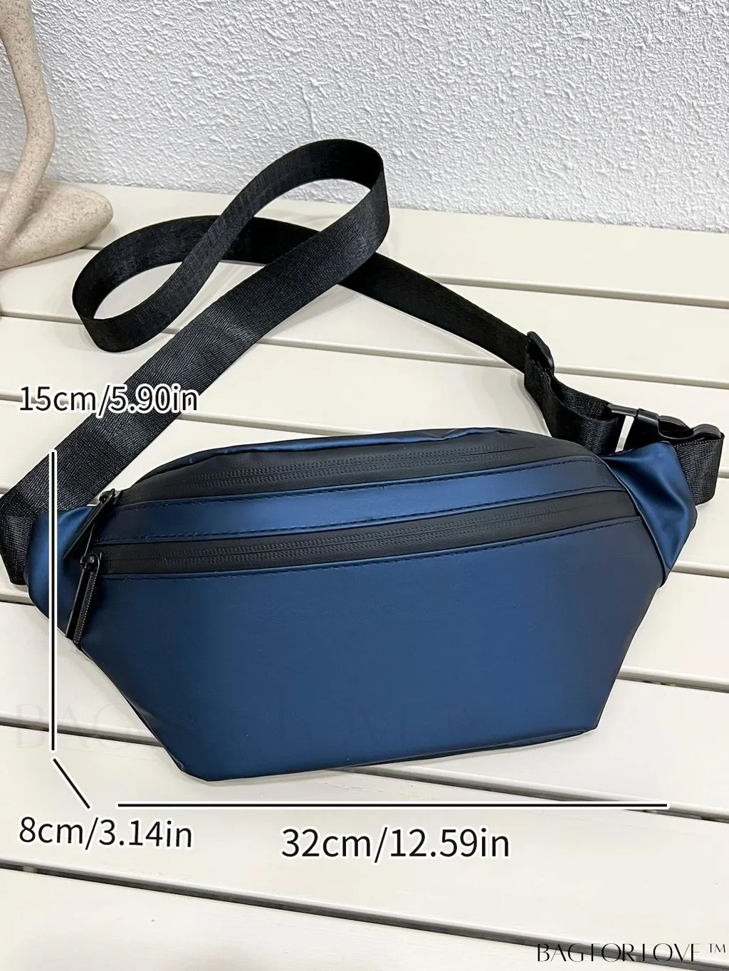 BagForLove - Sleek Zippered Waist Bag