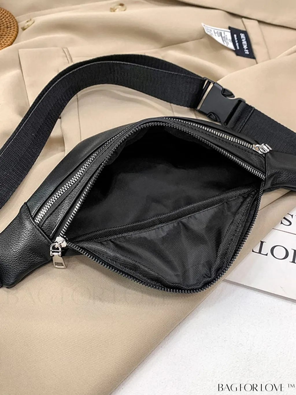 BagForLove - Sleek Zippered Waist Bag
