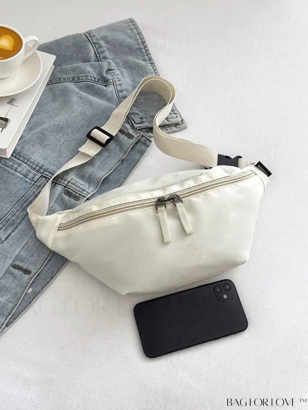BagForLove - White Minimalist Polyester Fanny Pack with Adjustable Zipper Strap