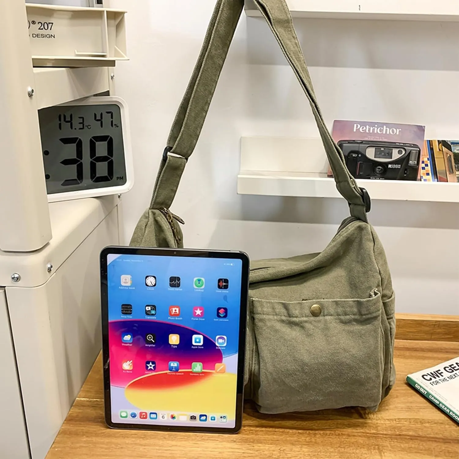 Canvas Messenger Bag Cute Crossbody Tote Bag Shoulder for Women Men for School Aesthetic Hobo with Multiple Pockets