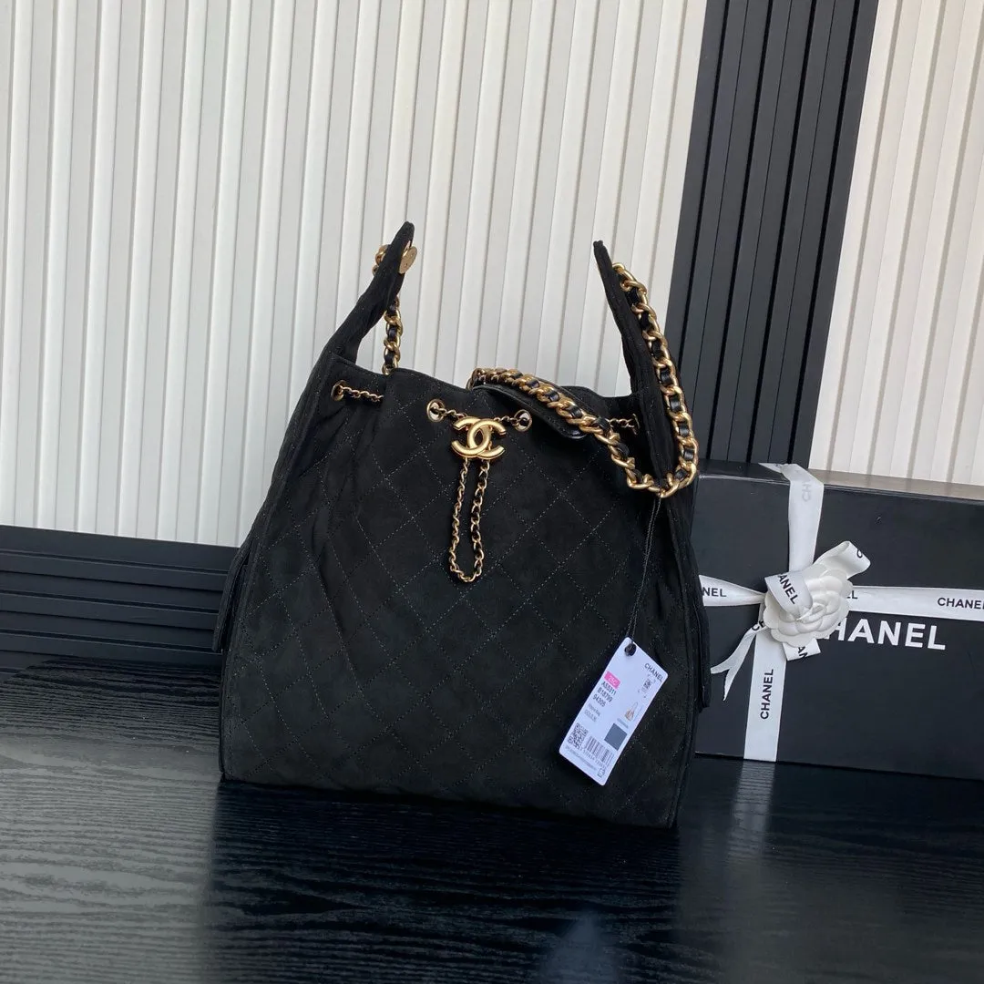 CC 25C Hobo Bag 40cm Black Suede