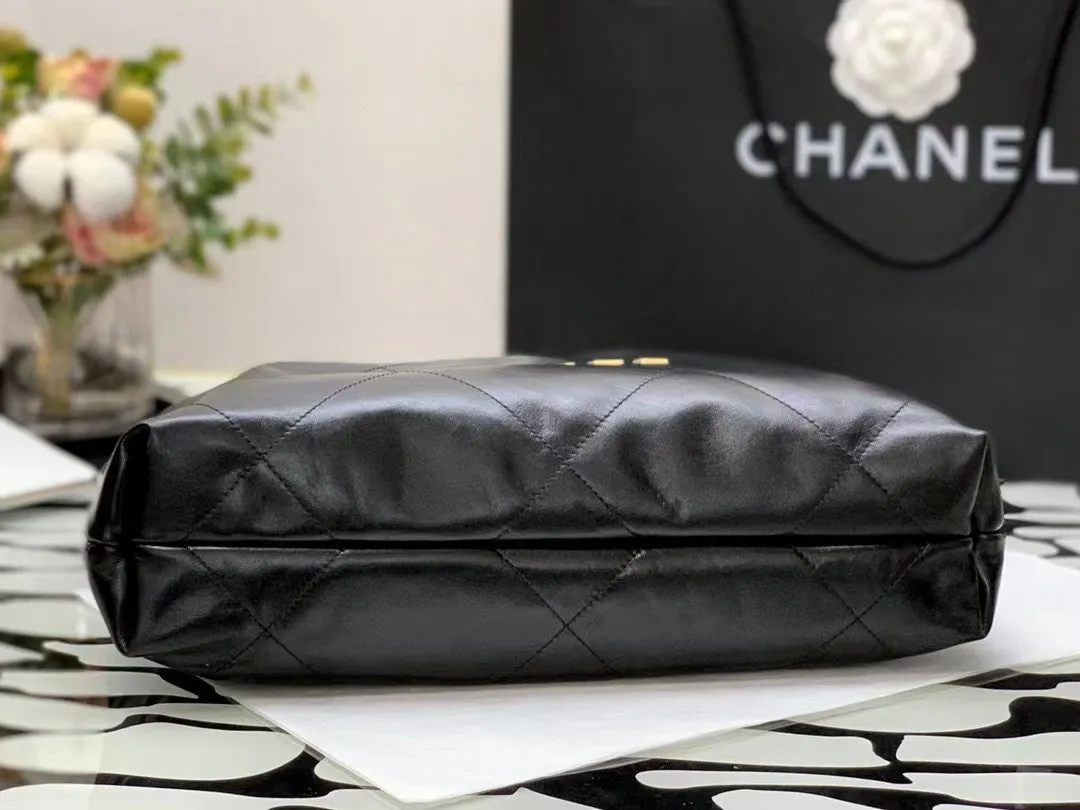 CC HOBO BAG 22 BLACK LAMBSKIN GOLD HARDWARE