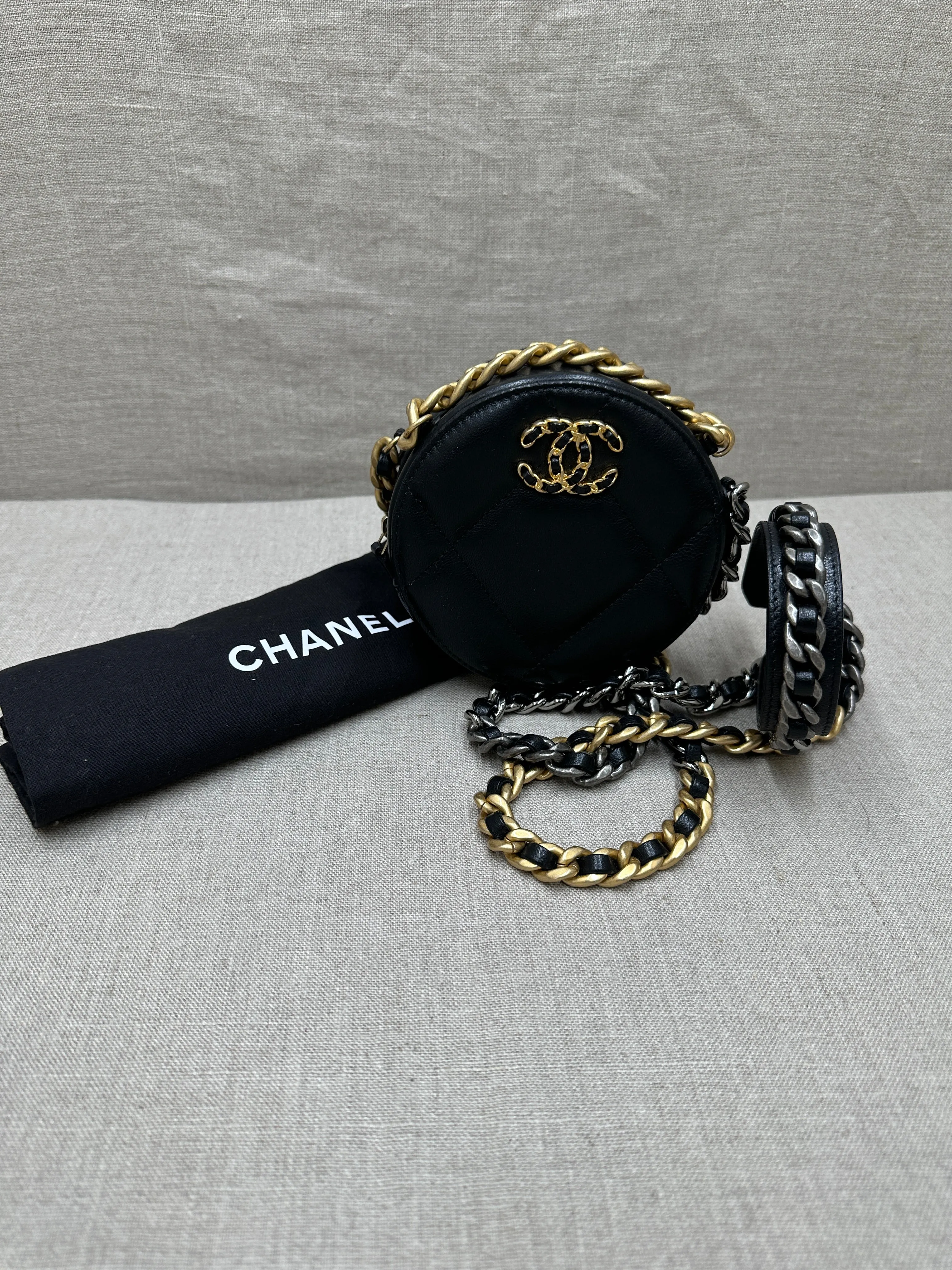 Chanel 19 Round clutch on chain