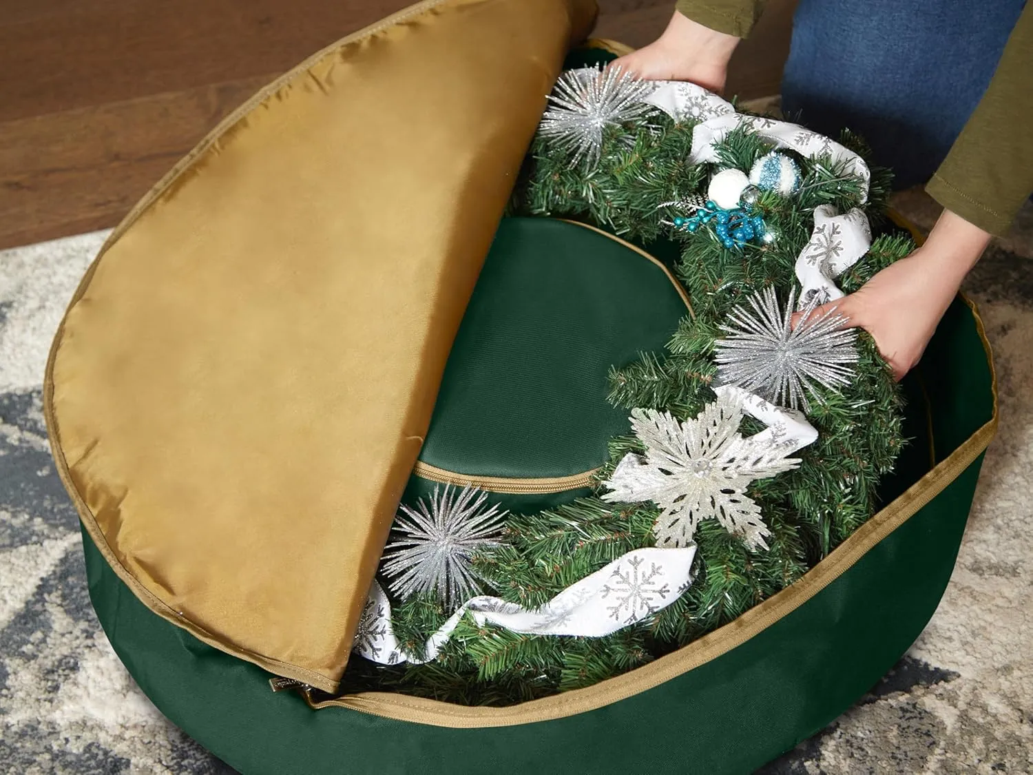 Covermates Keepsakes Christmas Wreath Storage Bag – Heavy Duty Polyester, Interior Pouch, Dual Zipper Pulls - Holiday Storage, Green