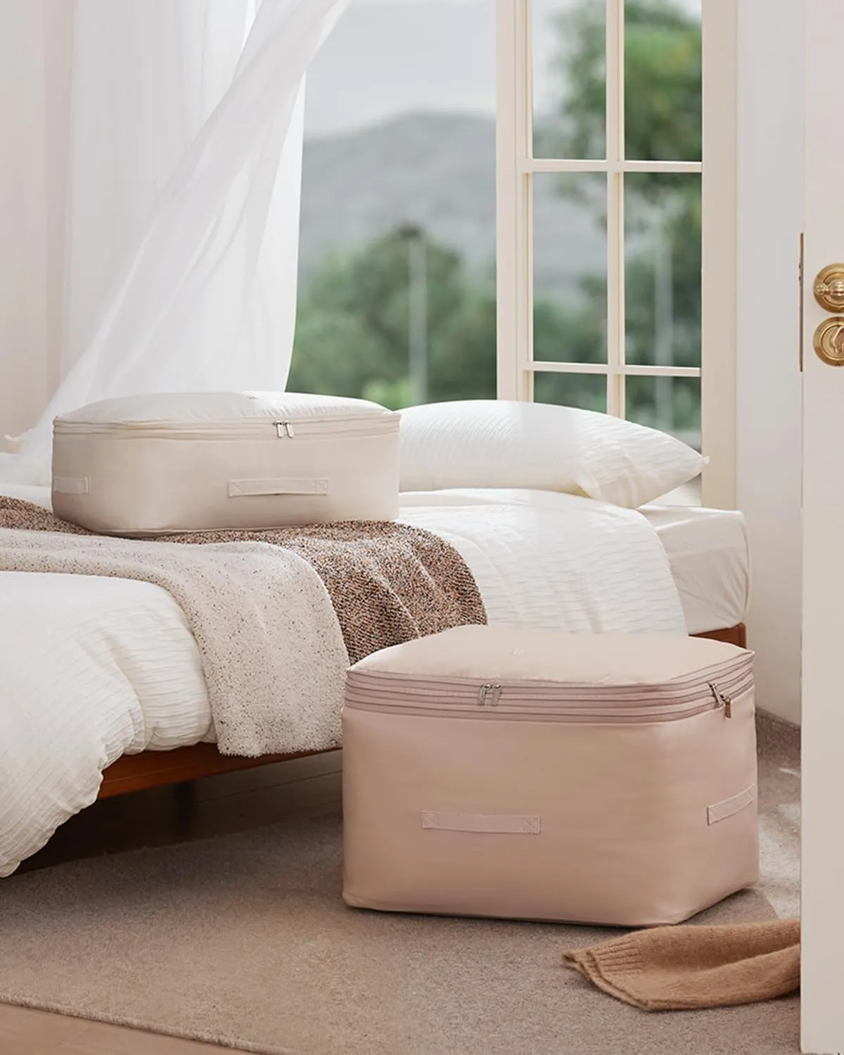 Eachy 3-Pack Comforter Storage Bag Blanket Storage Bags, Compression Storage Bags for Blanket Comforter, Ultra Space Saving Self Compression Organizer