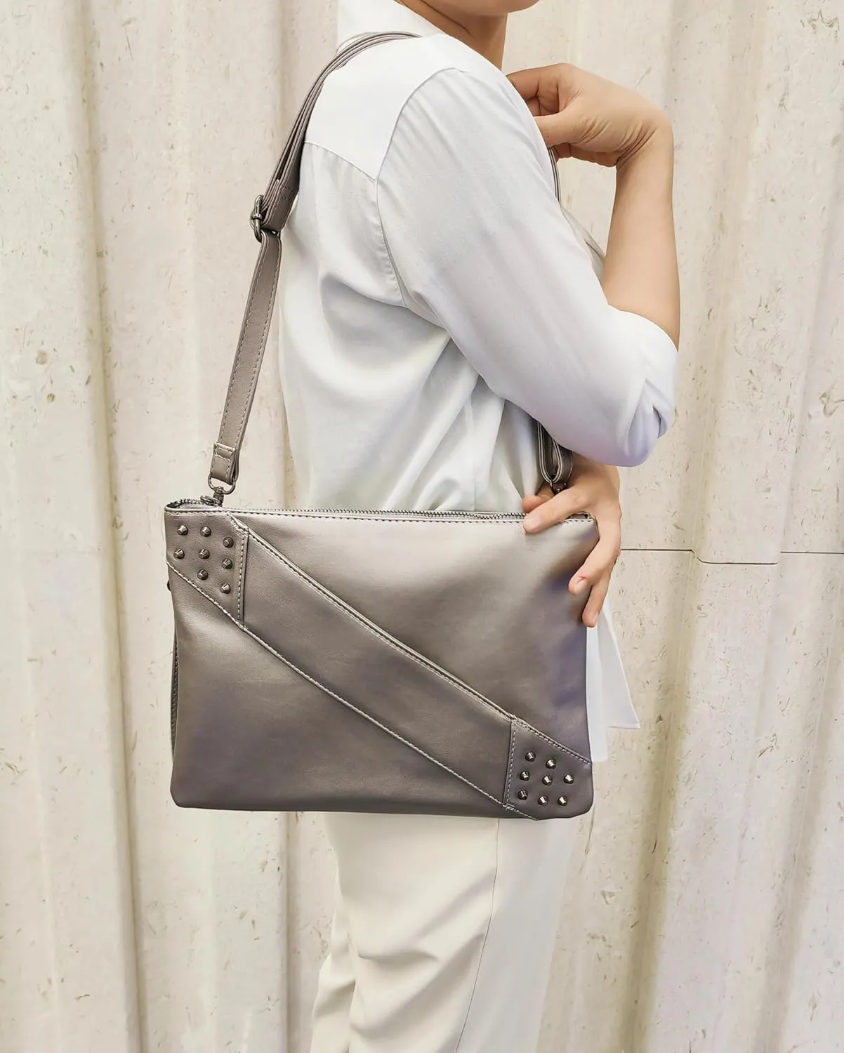 Fashion Women Clutches Rivet PU Leather Crossbody Bag Envelope Clutch Purse with Hand Strap