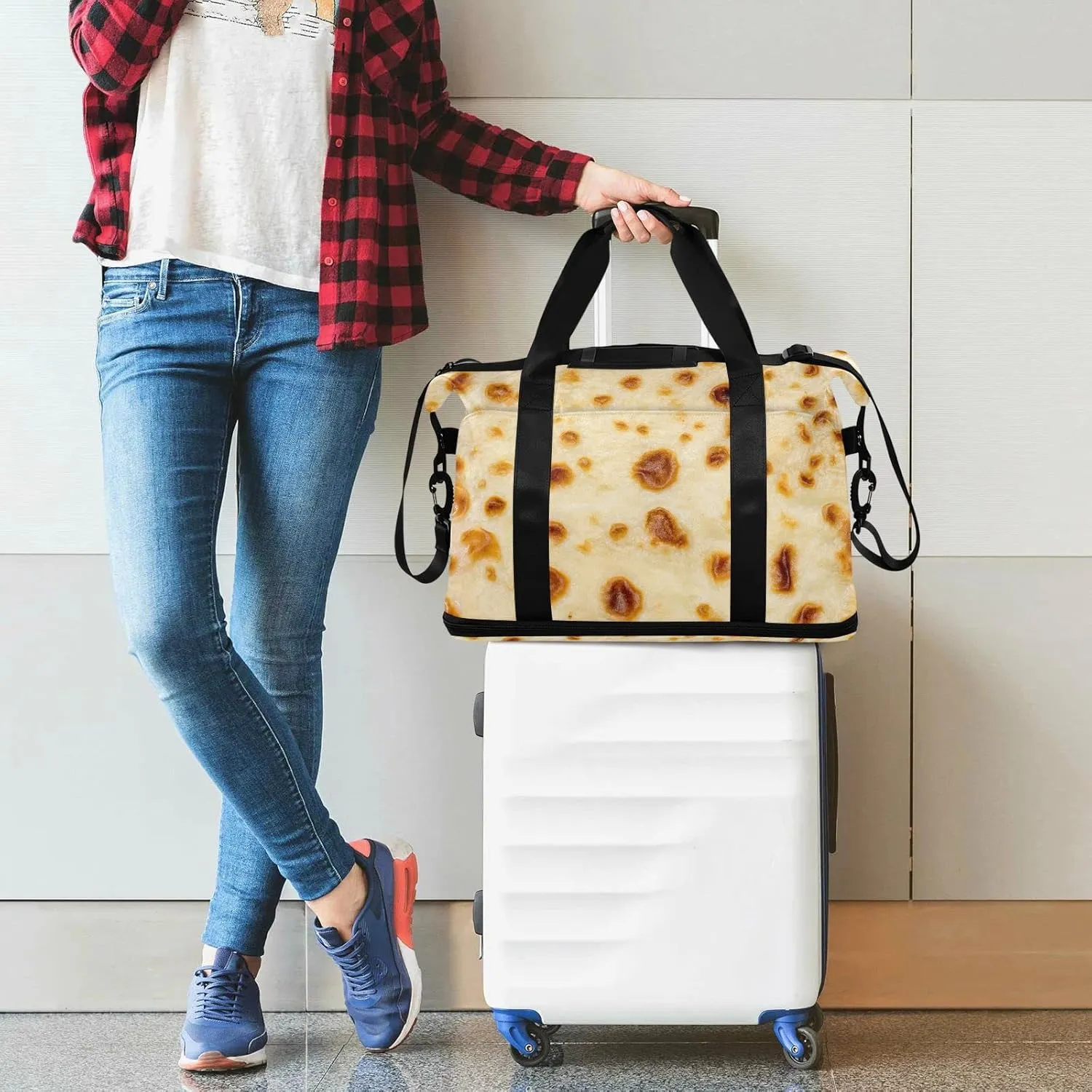 Fried Pancake Face Texture Cream Color with Stains Dots Gym Duffel Bag, Polyester Travel Weekender Luggage Handbag with Waterproof Pocket for Wet Items, Unisex Foldable Tote for Sports