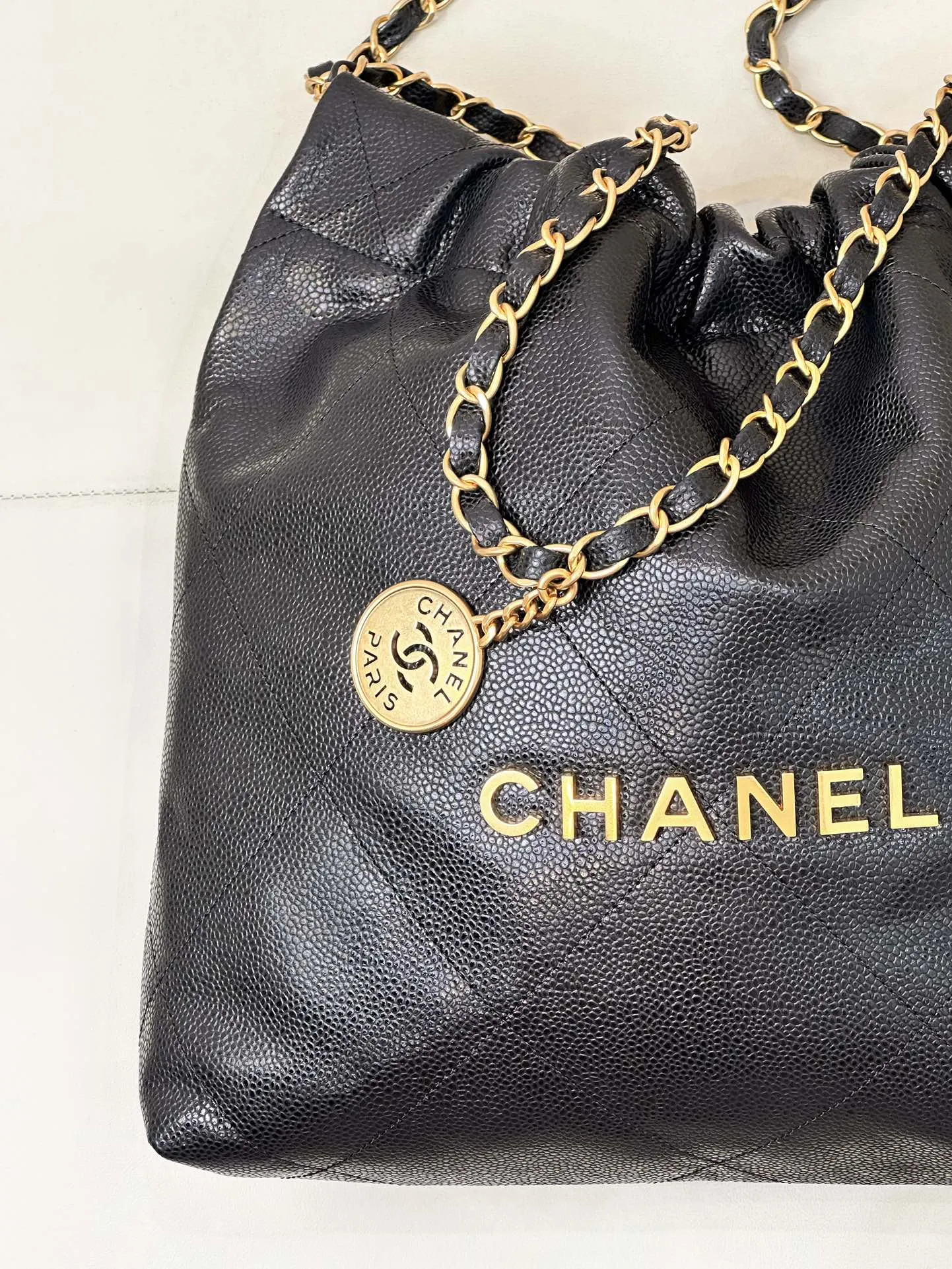 Full assortment 22 Don't wait 35cm Black Grained Hardware Bag CHANEL Calfskin Hobo Gold