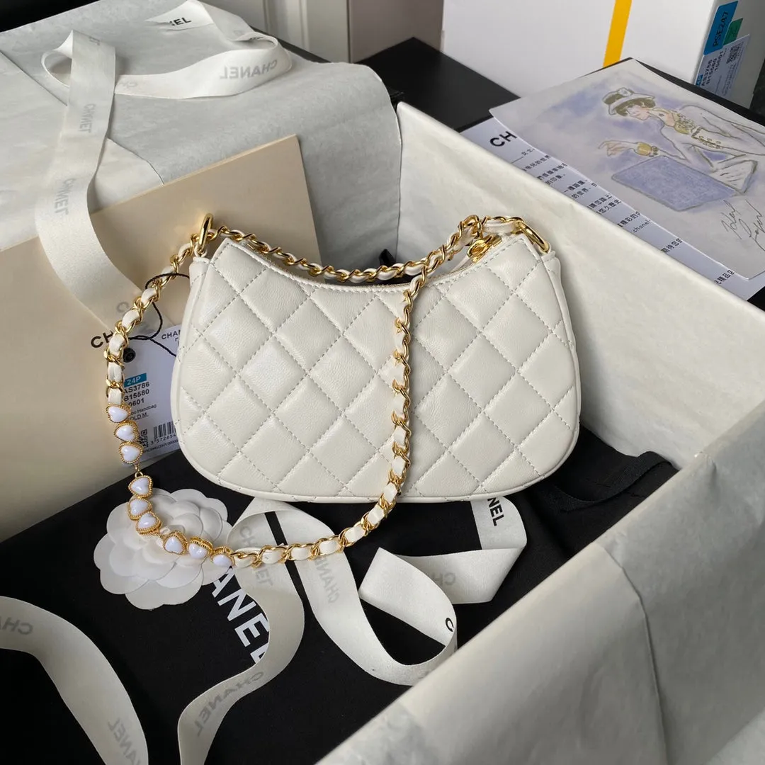 Group discount white CHANEL Highly praised hardware hobo bag 20cm lambskin gold 24p