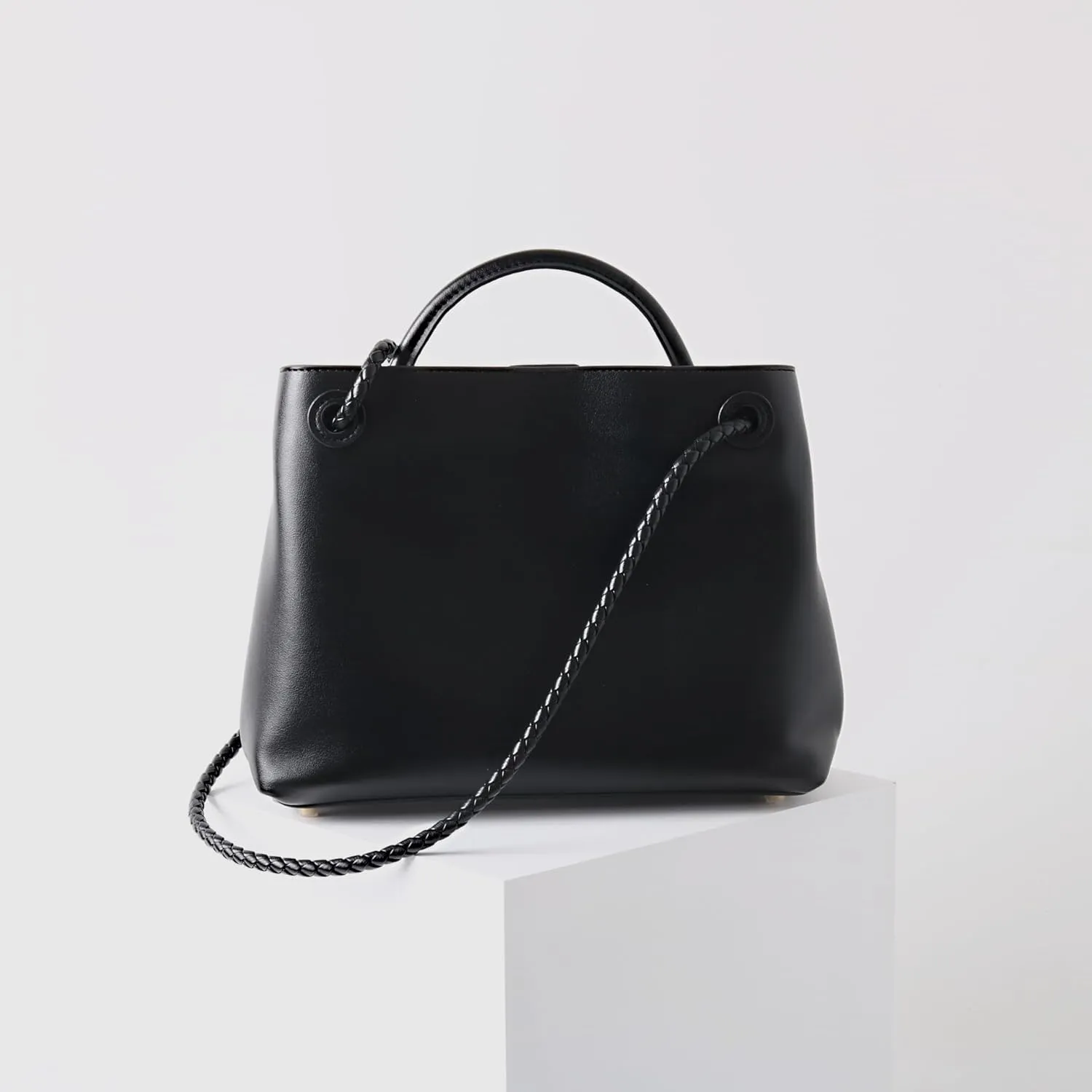 Handcrafted Leather Handbag For Women with Metal Bow Rope Buckle, Large Capacity Messenger Bag