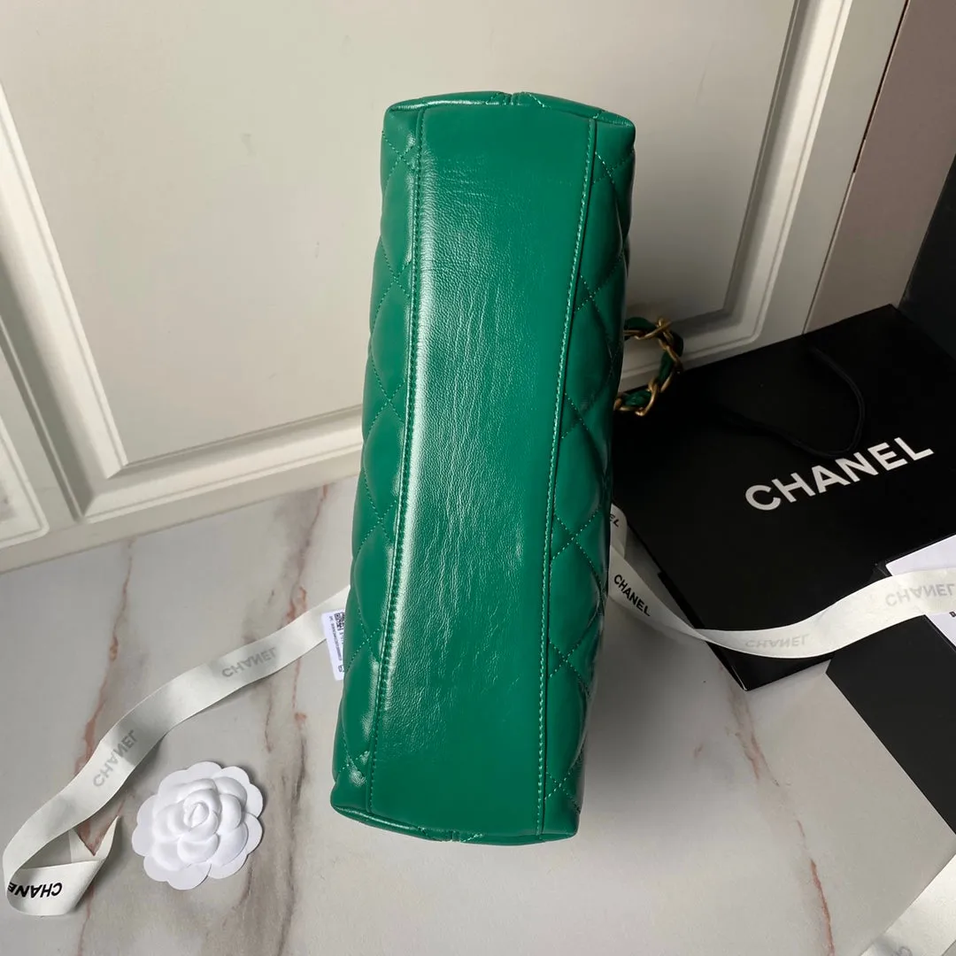 hardware Shipping updates hobo calfskin green 38cm 24a CHANEL Secure transactions gold bag