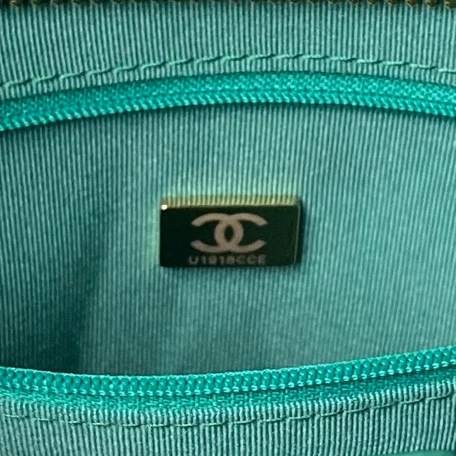 hardware Shipping updates hobo calfskin green 38cm 24a CHANEL Secure transactions gold bag