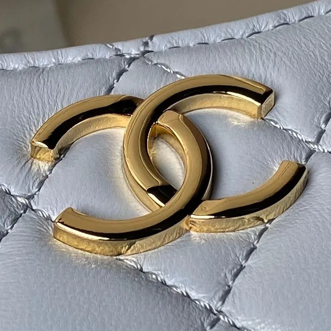 hobo cloud bag gold Discounted CHANEL blue 24p hardware Massive discount 20cm lambskin
