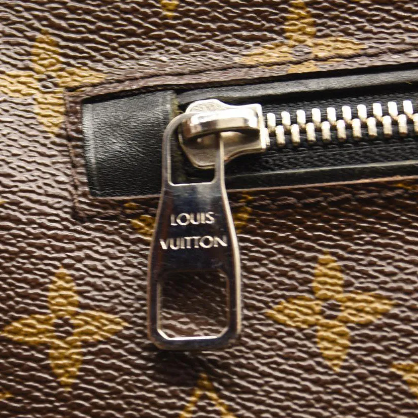 LOUIS VUITTON Monogram Macassar Torres Messenger
