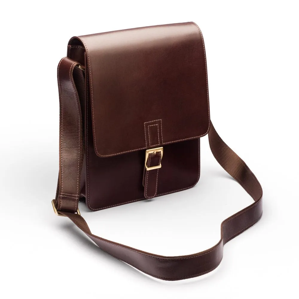 Men's Leather Messenger Bag With Buckle - Brown