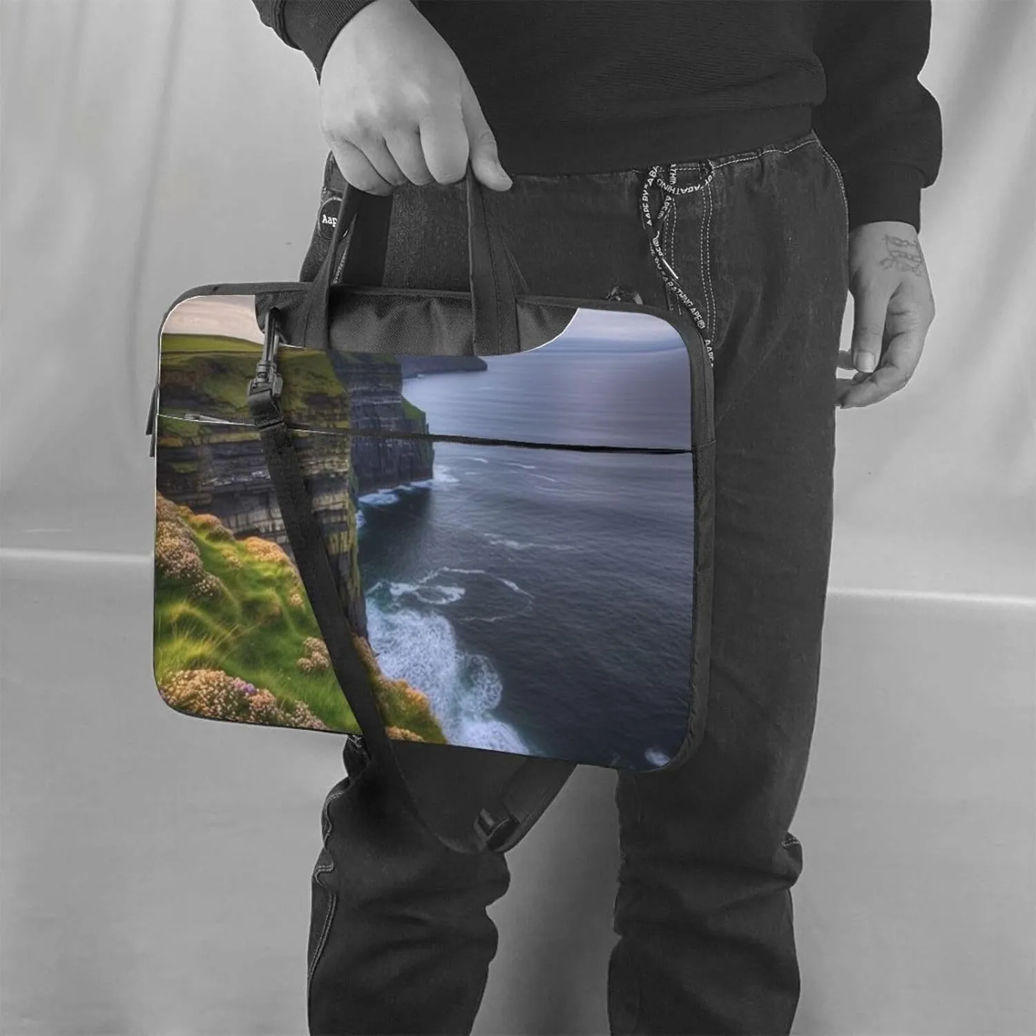 Outdoors The Cliffs Laptop Shoulder Bag Portable Laptop Bag Laptop Case Crossbody Briefcase w/Strap Handle