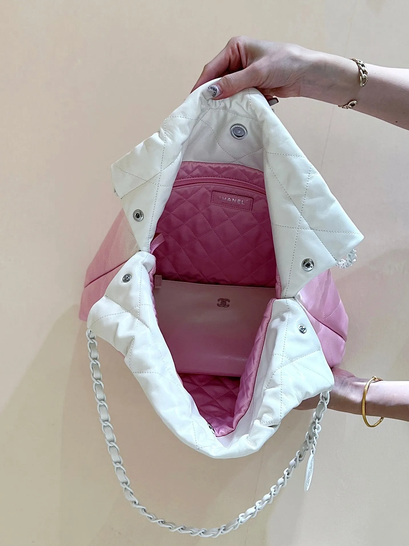 pink hobo white CHANEL cc22 Invitation-only sale bag lambskin Exclusive products silver hardware
