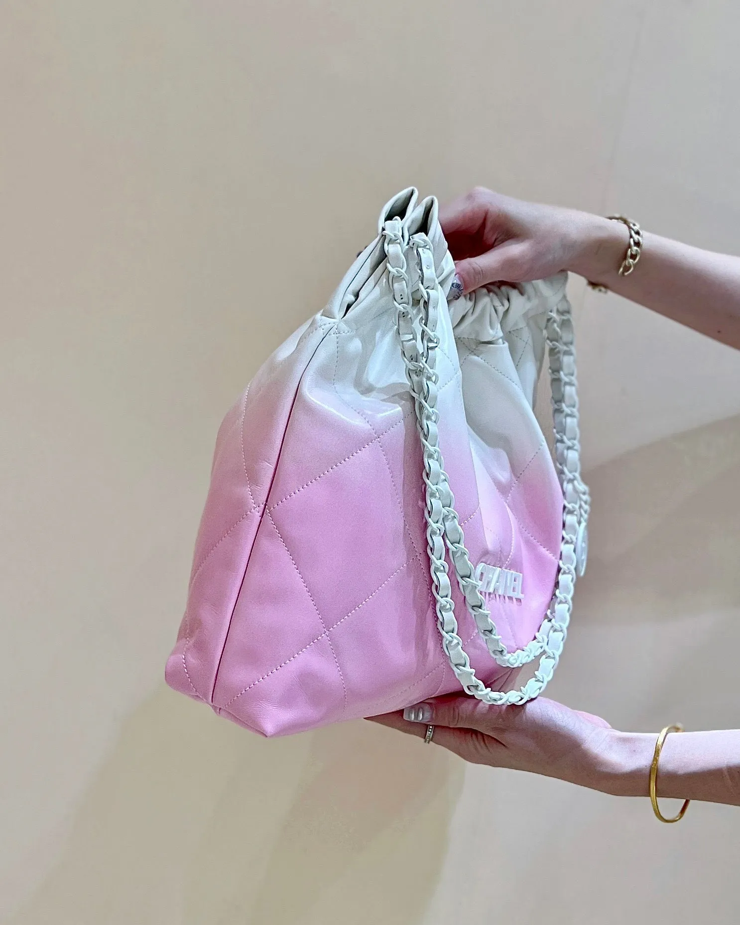 pink hobo white CHANEL cc22 Invitation-only sale bag lambskin Exclusive products silver hardware