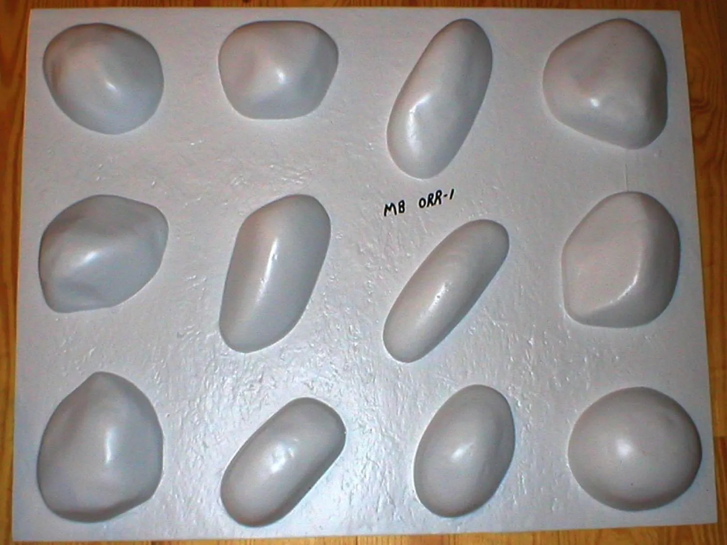 Set of 12 River Rock Garden Stone Molds - OOR-02