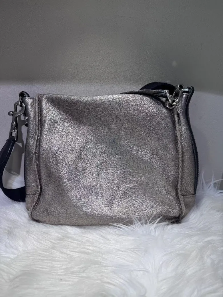 Shoulder Messenger Metallic LOEWE Bag Bag Percentage-off Elegant Pre-loved