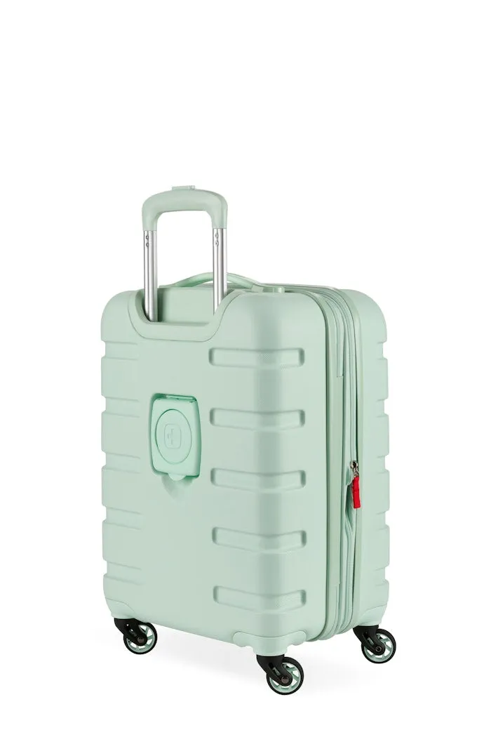 SWISSGEAR Signature 18” Expandable Carry On Hardside Spinner Luggage - Clearly Aqua