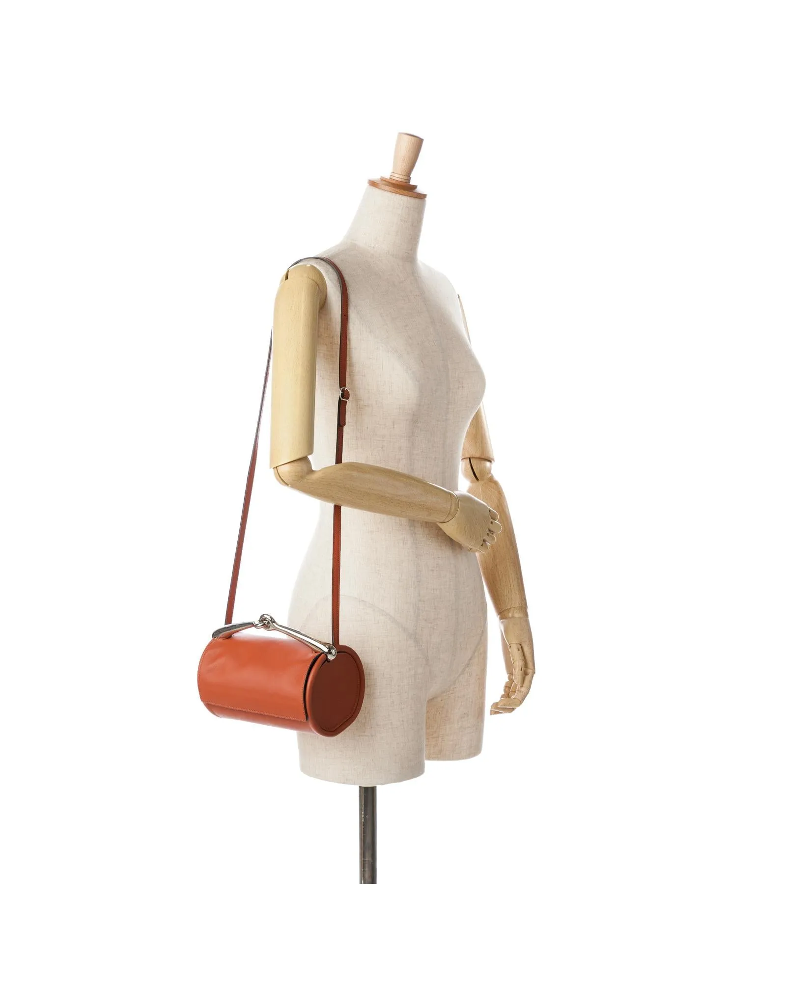 Veau Voloptu Leather Sac with Metal Handle and Adjustable Strap