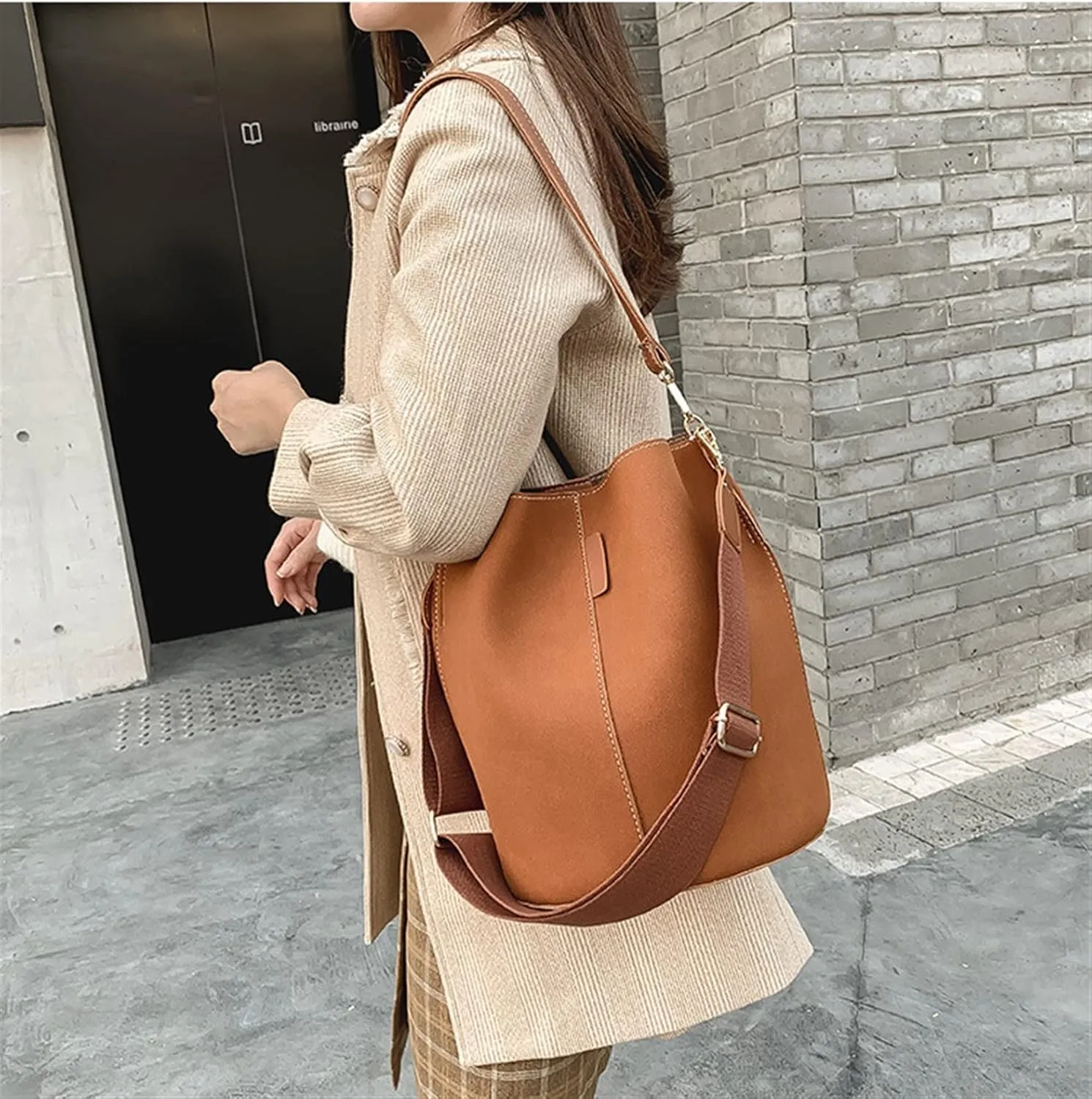 Women Bucket Bags Wide Strap Women Shoulder Bags Luxury Leather Crossbody Bag For Women(Brown)
